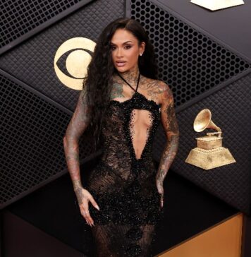 Grammys 2026 Red Carpet Fashion: Every Celebrity Look Screenshot 20260203